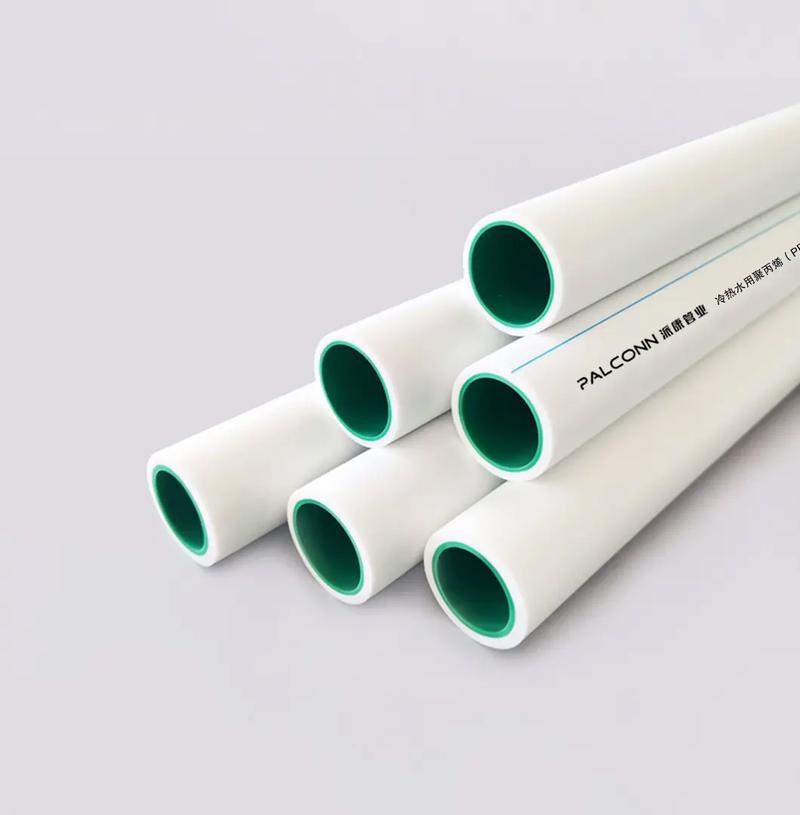 專業地暖管與管材管件生產廠家 產品種類多，規格齊全，服務一流